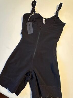 Yianna Faja- Brand New!